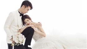 陳曉、陳妍希、神鵰俠侶、婚禮（圖／翻攝自新浪娛樂）