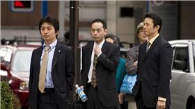 日本,上班族,職場,工作,西裝(flickr/Chris Gladis)
https://goo.gl/KaDj9Z