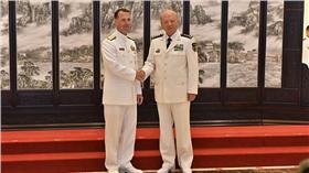 美國海軍官網
李察遜（John Richardson）首度訪問中國大陸，並與吳勝利會面
