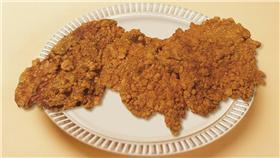 台大校園內頗負盛名的姐妹花雞排，驚傳即將收攤。(圖／翻攝臉書)