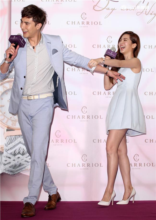 曾之喬、謝佳見提前與粉絲過七夕情人節。（記者邱榮吉/攝影）