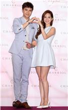 曾之喬、謝佳見提前與粉絲過七夕情人節。（記者邱榮吉/攝影）