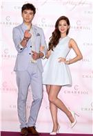 曾之喬、謝佳見提前與粉絲過七夕情人節。（記者邱榮吉/攝影）