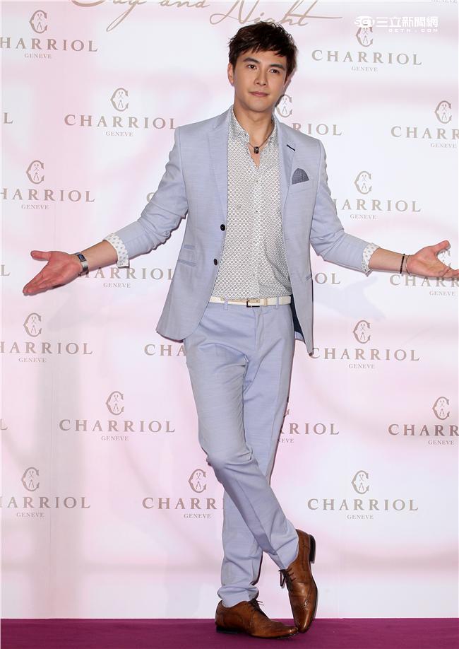 帥氣的謝佳見。（記者邱榮吉/攝影）