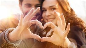 近日就有網友在PTT八卦板分享了關於交往過很糟糕的台女，結果最後選擇外籍配偶的故事