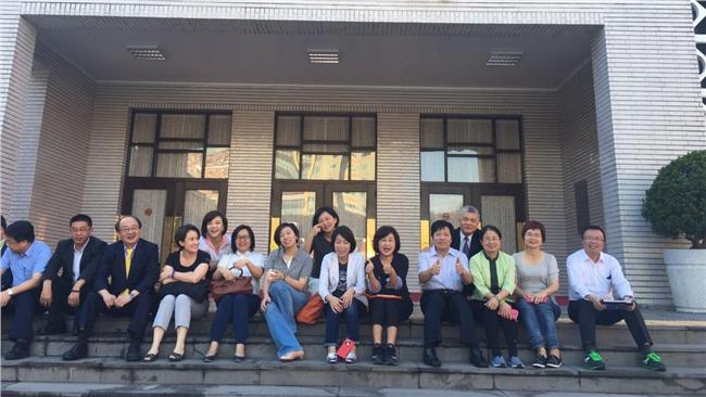 保臨時會成功召開　綠委清早議場集結