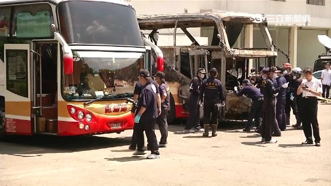 火燒車逃不掉？檢察官調同款車勘驗