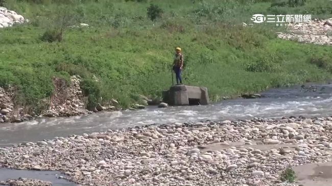 15歲少年遭暴漲溪水沖走　持續搜救