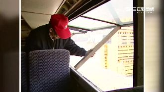 不易逃生　遊覽車明年起加「活動窗」