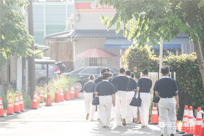 慈濟志工。（圖／記者林敬旻攝）