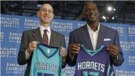 Adam Silver,Michael Jordan(ap)