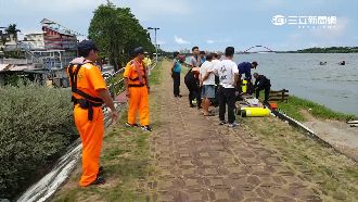 不滿「補助沒過」　男砍傷社工還跳河