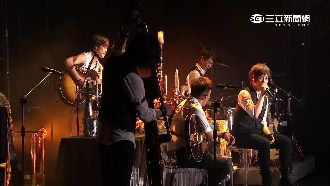 五月天戶外開場　揪兩萬歌迷搖滾飆汗