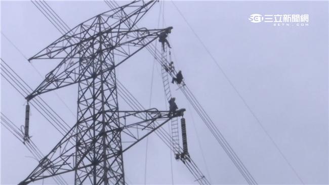 用電量再創新高　限電警戒燈又亮了