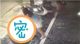 摺疊桌（圖／翻攝自YouTube）
https://www.youtube.com/watch?v=kl2CXzSAUk0