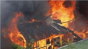 馬達加斯加大火_英國鏡報