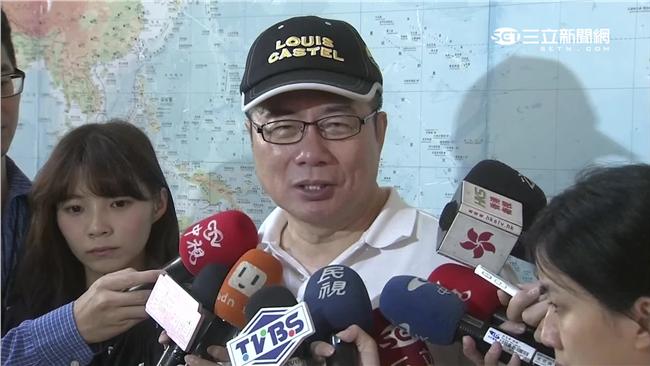 江春男酒駕登星媒　蔡正元：為國爭光