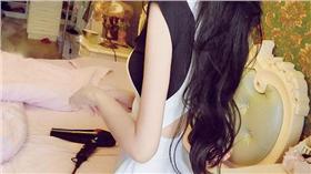 蛇精男　網拍女模　Dcard　翻攝網路