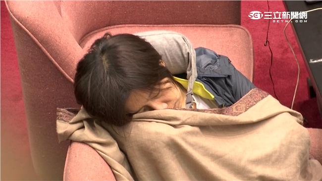 馬拉松表決太磨人！親民黨號召散會