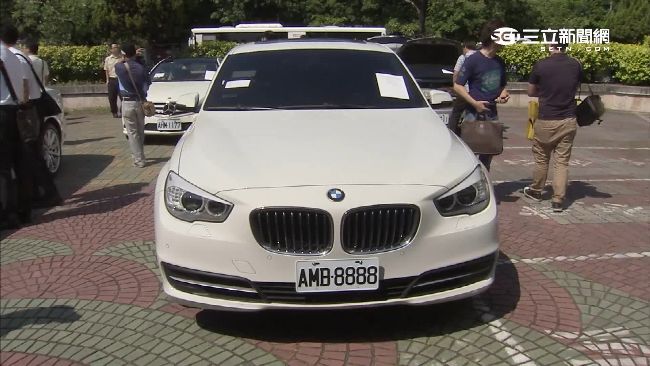 查扣車車牌8888　這個價錢拍出了