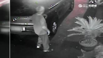 資源回收伯嫌車擋路　竟拿磚頭砸車窗