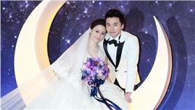 阿緯,豆豆,結婚

