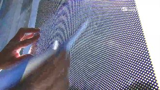 今夏超熱！汽車「洞洞貼」成降溫新寵