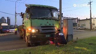 2賊偷貨車露餡　竟想開車輾過車主