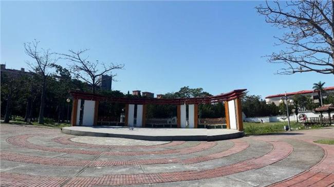 生態公園巴西龜　男子持釣鉤現捕現殺