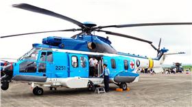 「超級美洲獅」EC-225救護直升機_維基