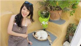 台大五姬,獸醫乃,劉乃潔,留學,劍橋大學,表特版,網誌（PTT https://www.ptt.cc/bbs/Beauty/M.1381297587.A.0BD.html）