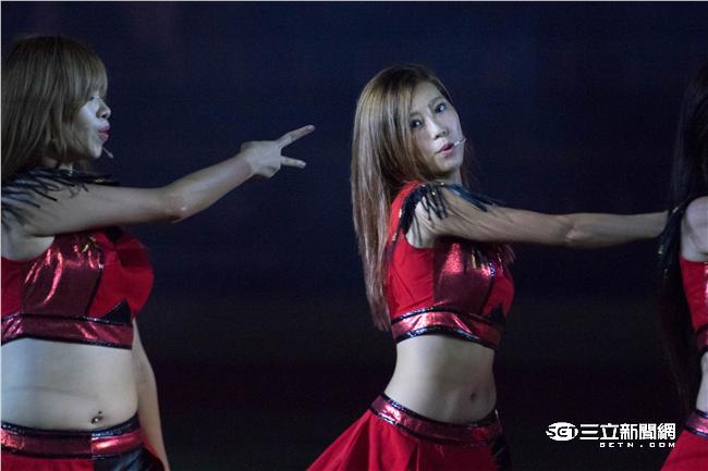 Lamigo桃猿專屬啦啦隊LamiGirls 記者林敬旻攝

