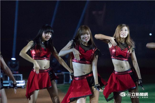 Lamigo桃猿專屬啦啦隊LamiGirls 記者林敬旻攝

