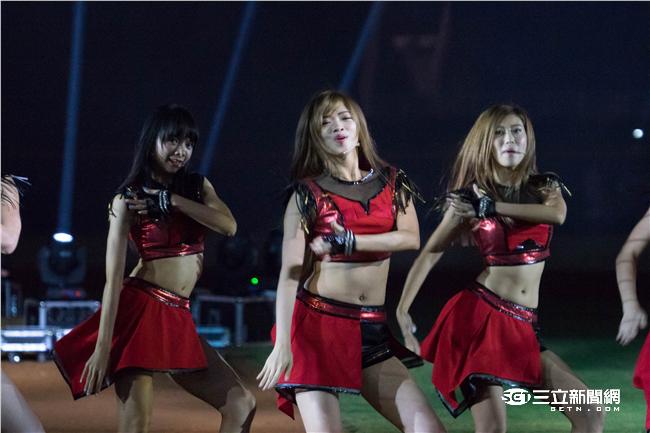 Lamigo桃猿專屬啦啦隊LamiGirls 記者林敬旻攝

