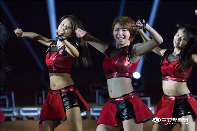 Lamigo桃猿專屬啦啦隊LamiGirls 記者林敬旻攝

