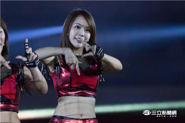 Lamigo桃猿專屬啦啦隊LamiGirls 記者林敬旻攝

