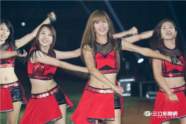 Lamigo桃猿專屬啦啦隊LamiGirls 記者林敬旻攝

