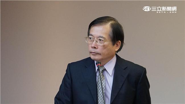 勞動部長談「七休一」：沒暫緩沒轉彎