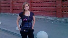 斬首，交友，妙齡女
http://scallywagandvagabond.com/2016/07/kristina-medvedeva-beheaded-ekaterinburg-russian-dating-site/