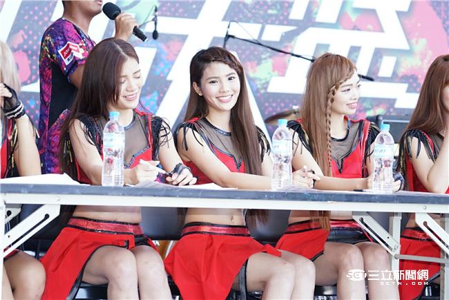 Lamigirls「獨一無二」簽書會（記者林敬旻／攝影）