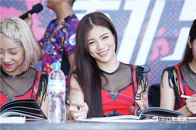 Lamigirls「獨一無二」簽書會（記者林敬旻／攝影）