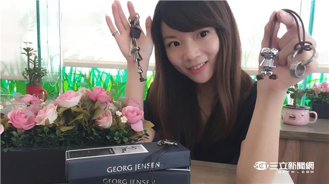 甜蜜情人節　超商集點換購名牌鑰匙圈