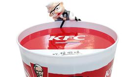 守護貧童夢！肯德基爺爺Q版桶緣子存錢桶開賣