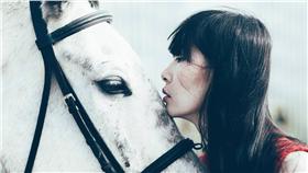 (名家)換日線Crossing