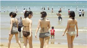 泳衣
https://www.flickr.com/photos/enixii/5856429165/in/photolist-9VvJmD-cTjwtA-cRBHzY-cRBHW7-cRwBAw-cRBHKJ-cqL5MJ-vFaPBC-ojwKyx-cP521s-ohJiqY-ok4vvk-6ZeG4q-eJYrkv-6ZYHsg-a67nmk-89TYsV-5qS8UW-5qS8S1-52a73M-6Do91L-8GnrpL-5qS8X3-4xb2Wk-3yEZKa