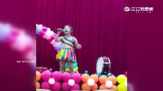 影／女童唱《酒矸倘賣無》表演超熟練