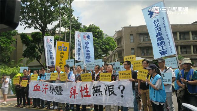 政院澄清　出國採訪媒體才排除七休一