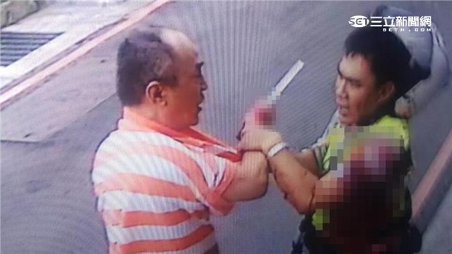影／違停不滿被開單　男竟揮菜刀砍警