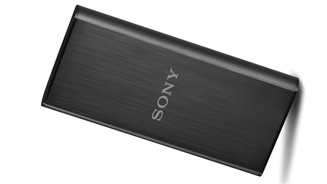 輕巧！Sony外接固態硬碟SL-B