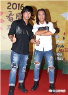 動力火車演唱「2016看見.太陽系列」活動的主題曲（太陽）。（記者邱榮吉/攝影）